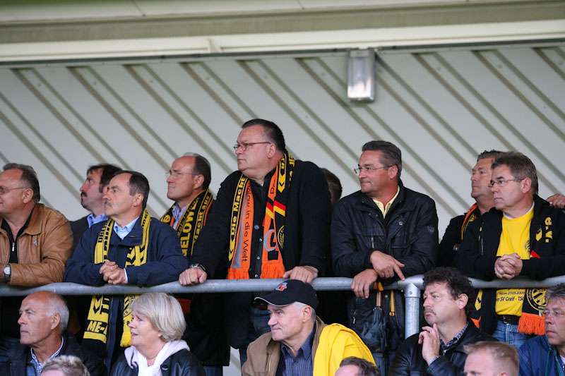 090527 ab NEUST-TORG-1133