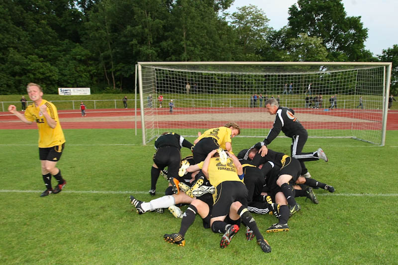 090527 ab NEUST-TORG-1495