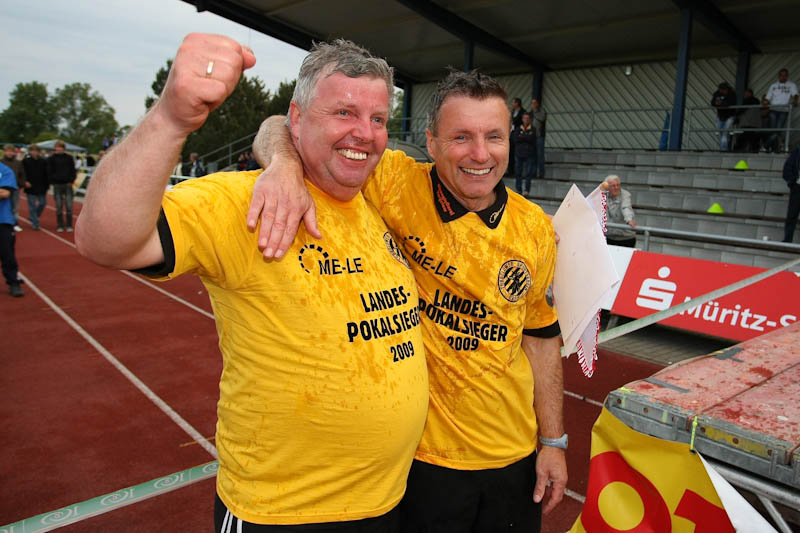 090527 ab NEUST-TORG-1779