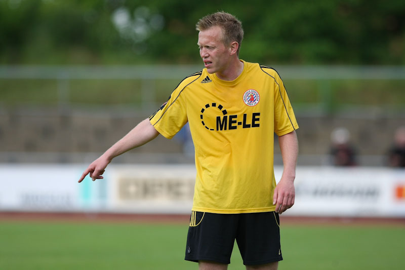 090527 ab NEUST-TORG-530