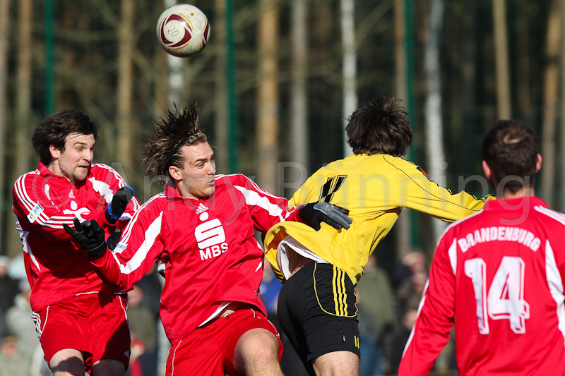 ab110305 TorBran 0203