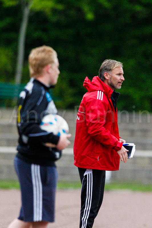 ab130514 torhalb 0211